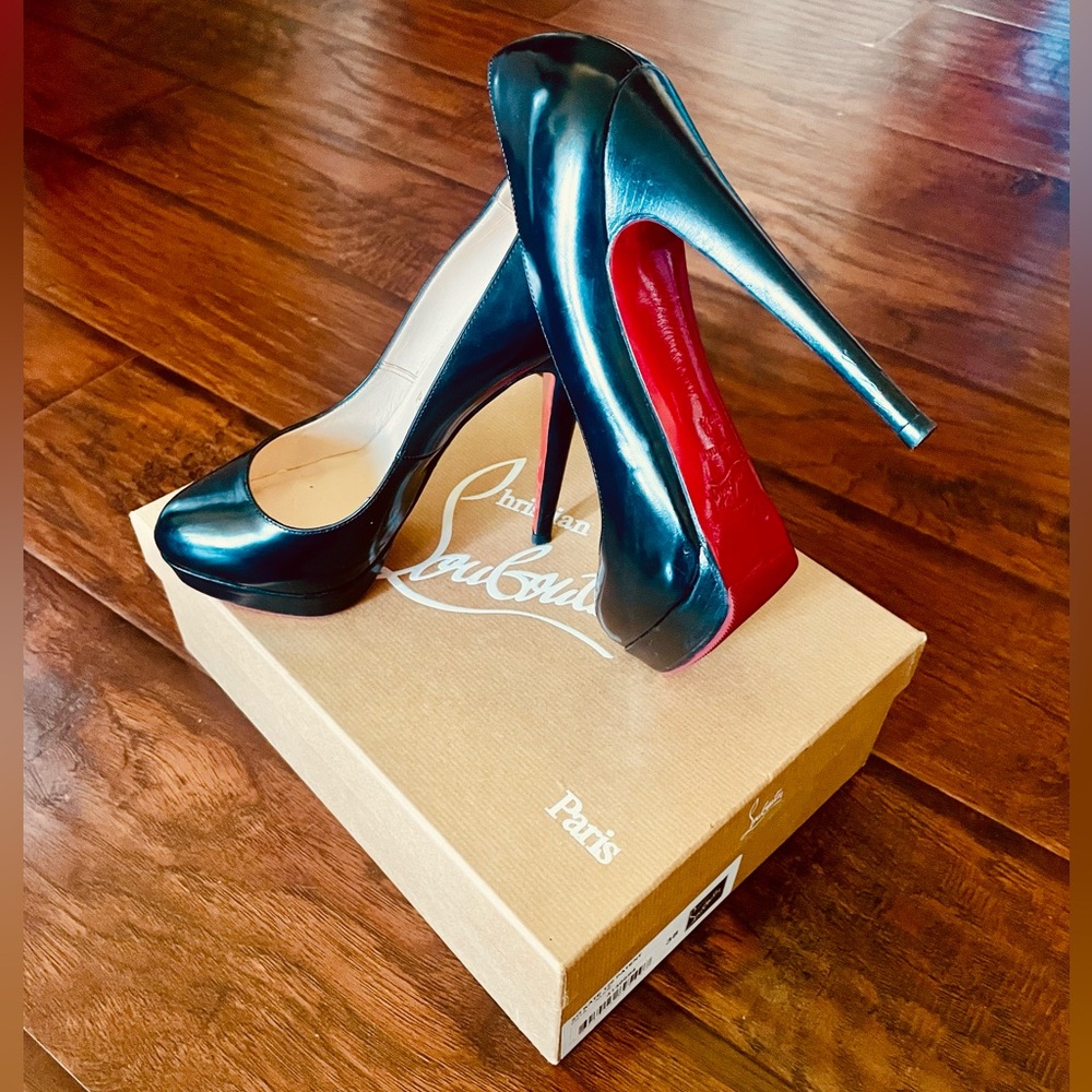 🚚MOVING SALE 📦 Christian Louboutin Bianca Pumps